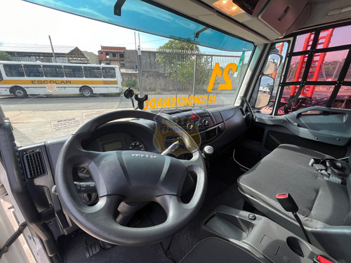 Iveco Tector 11-190 Caminhão 3/4 Com Baú Unico Dono