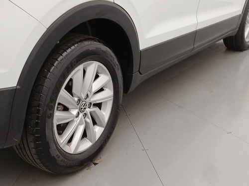 Volkswagen T-Cross 1.0 200 TSI TOTAL FLEX AUTOMÁTICO