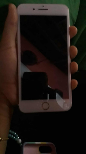 Imagem 1 de 5 de iPhone 7 Plus