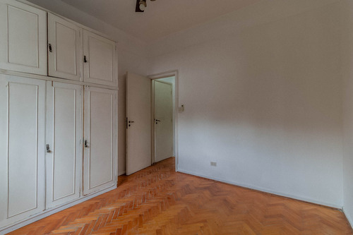Venta - Departamento 2 Ambientes - Caballito - Parque Centenario - Bajas Expensas - Luminoso