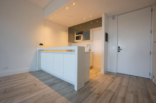 Torre Link Impecable 2 Ambientes Con Cochera