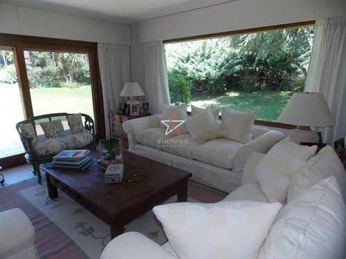 Excelente Casa En El Corazón De San Rafael !!!!- Ref: 1017