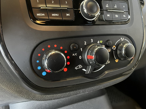 Renault Captur 1.6 16V SCE FLEX LIFE X-TRONIC