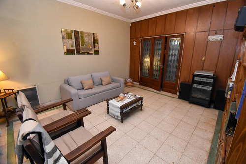 Casa En 23 E 69 Y 70