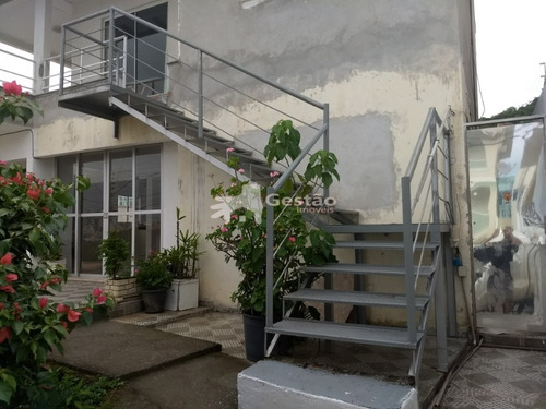 Imagem 27 de 30 de Casa Para Venda No Bairro Ariribá Em Balneário Camboriú, 11 Quartos Sendo 1 Suíte, 5 Vagas, - Ml_28