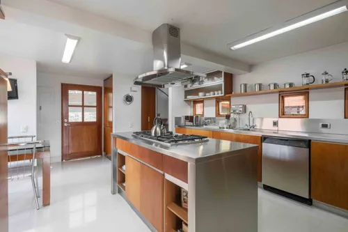 Casa En Arriendo/venta En Sierras Del Moral. Cod V7515