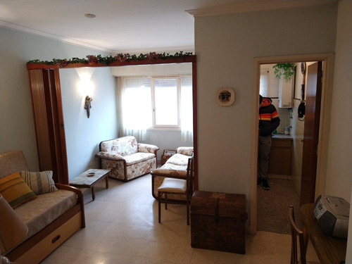 Imagen 1 de 14 de Venta Departamento Con Cochera 1 Amb En Plaza Colón - Dueño