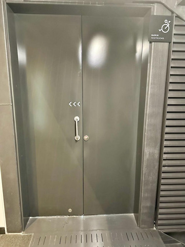 Oficina En Renta En Corporativo Distrito Sur, En El Corazón De Periférico Sur.