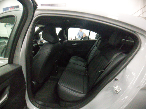 Fiat FASTBACK 1.3 T270 At6