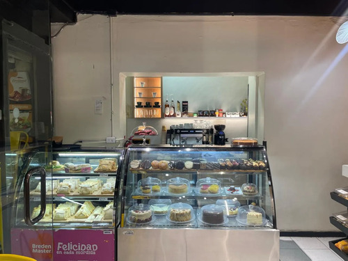 Se Vende Derecho De Uso A Llave Local Croissant
