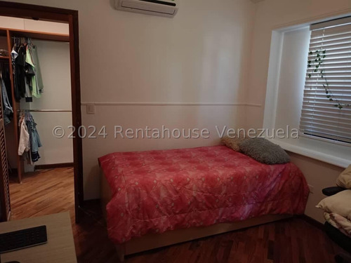 Townhouse En Alquiler, Urb. Lomas De La Trinidad
