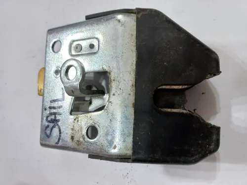 Chapa De Maletero Chevrolet Sail. Chapa De Maletero Chevrolet Sail.