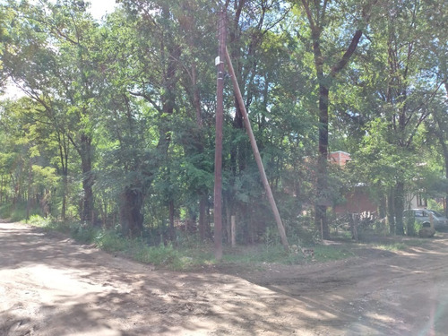 Imagen 2 de 2 de Terreno 615m2 En Esquina B° El Vergel