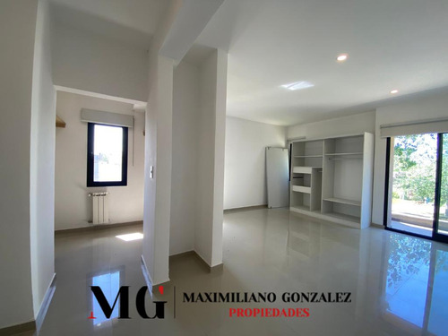 Casa En Venta, 5 Ambientes - Los Naranjos, Esteban Echeverría