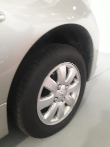 Peugeot 207 1.4 Xr Sport 8v Flex