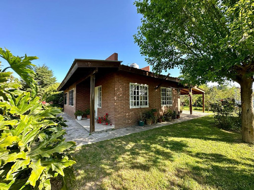 Casa En Venta En Loma Verde 