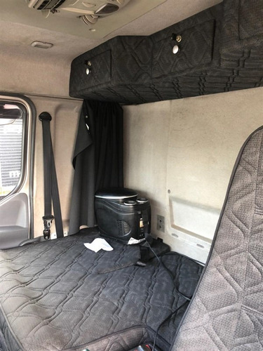 Volvo Vm 330 Ano 2013 Com Rodas De Alumínio 2 Tanques Inox