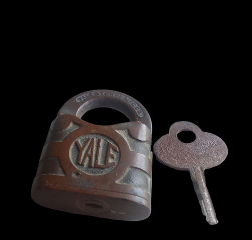 Antiguo Candado Yale Bronce Con Llave 