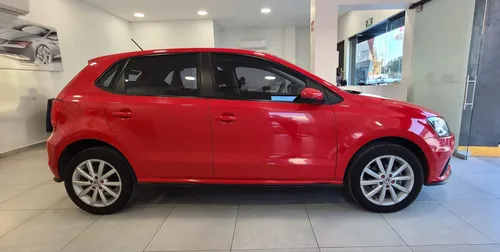 Volkswagen Polo 5p Comfortline Plus L4/1.6 Aut