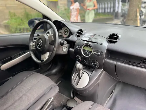 Mazda 2 1.5 15na1 Sedan AT