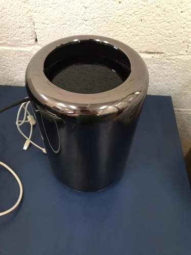 Mac Pro Apple (late 2013) 12gb - 256 Ssd