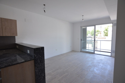 Departamento En Venta En Flores, Capital Federal, Buenos Aires