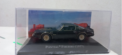 Autos Memorables Pontiac Firebird (1977)