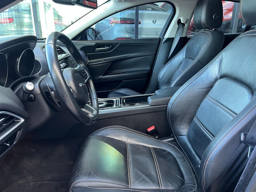 Jaguar Xe 25t 2019