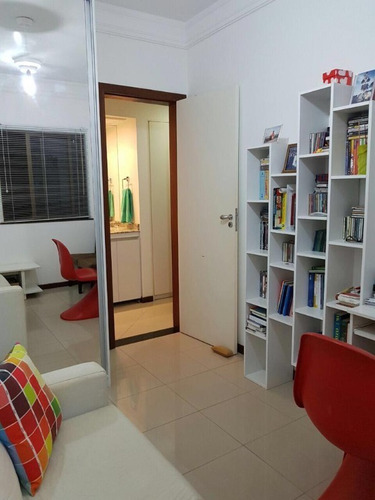 Imagem 8 de 15 de Ótimo Apartamento De 3 Quartos Em Costa Azul - Ap00314 - 70150133
