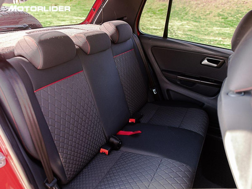 Imagen 11 de 25 de Volkswagen Crossfox Highline Extra Full | Permuta / Financia