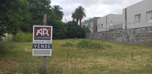 Lotes En Venta De 510m2 En Barrio Sarmiento, Luján