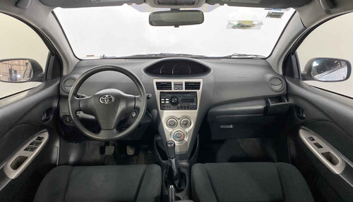 Imagen 13 de 15 de 118866 - Toyota Yaris 2016 Con Garantía