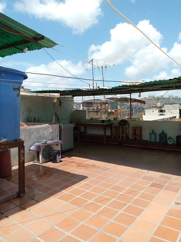 Imagen 11 de 12 de Casa En Venta Catia C21 Plaza Francia 04125033903 Dv-ce-010