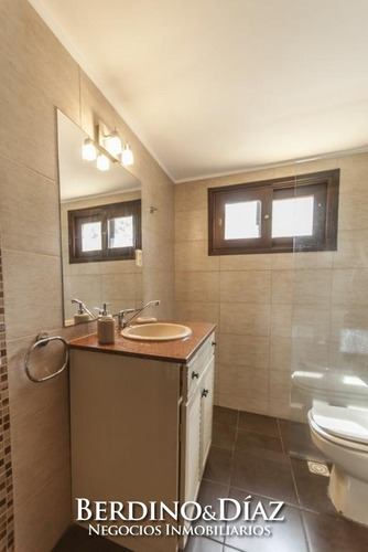 Casa En Venta En Pinares- Ref: 589