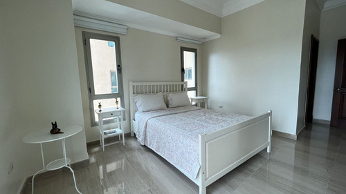Apartamento En Venta En El Malecon