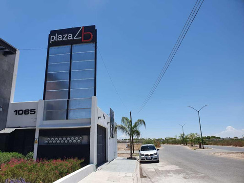 Plaza Comercial En Renta En Ampliación Senderos, Torreón, Coahuila