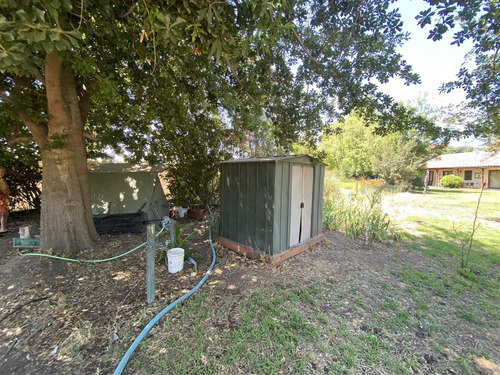Casa En Venta De 8 Dorm. En Colina