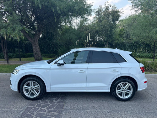 Audi Q5 2.0 L T S Line Dsg