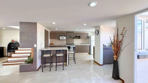 Casa En Venta En Calimaya, Con Excelente Mantenimiento.