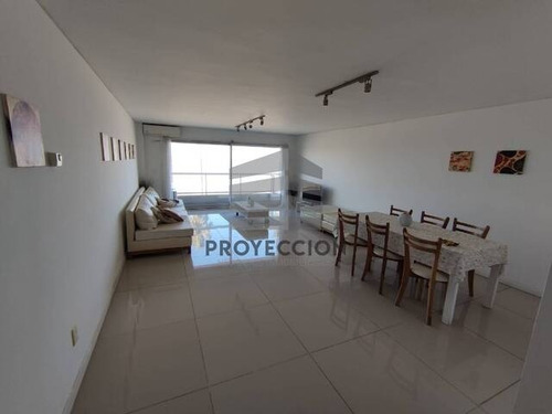 Imagen 2 de 15 de Vendo Apartamento De 3 Dormitorios Rambla De Buceo