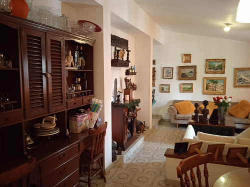 Yonny Silva Rentahouse Carabobo Vende Excelente Casa En Las Clavellinas Valencia Rcys 23-31050
