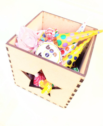 Imagen 2 de 3 de Candy Bar Caja Estrella Calada Souvenir - Mdf / Fibrofacil