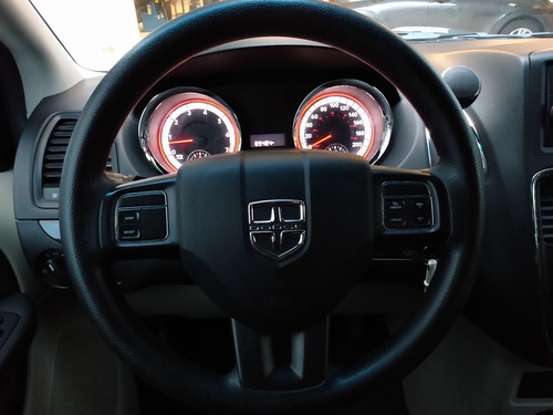 Imagen 14 de 14 de Dodge Grand Caravan 2018 3.6 Se At