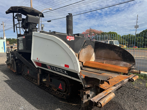 Vibroacabadora Vda 700 Terex