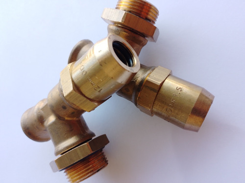 Conexion Bronce Aire 12 Mm Rosca 22 Iveco 