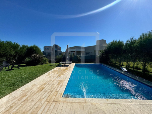 Casa En Venta En San Ferlipe Canning Village, Ezeiza