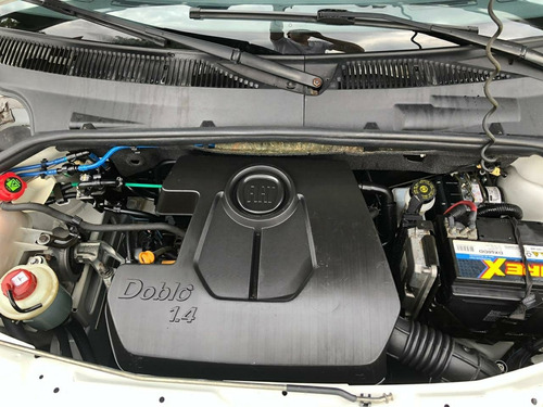 Fiat Doblo Attractive 2015 Completo ( - ) Ar 1.4 8v Flex