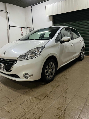 Peugeot 208 1.6 Allure Touchscreen