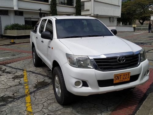 Imagen 3 de 16 de Toyota Hilux