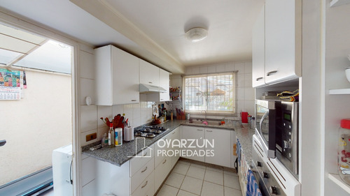 Casa Con 4 Dormitorios, 3 Baños, Sala 2 Estac.